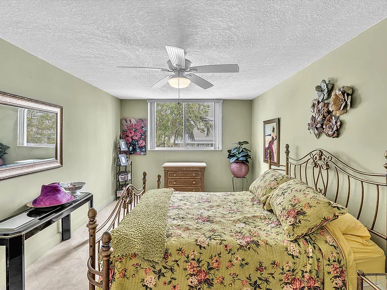 1421 S Ocean Blvd #219 — Photo 23