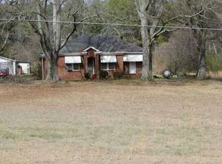 135 Wax Rd SE, Silver Creek, GA 30173