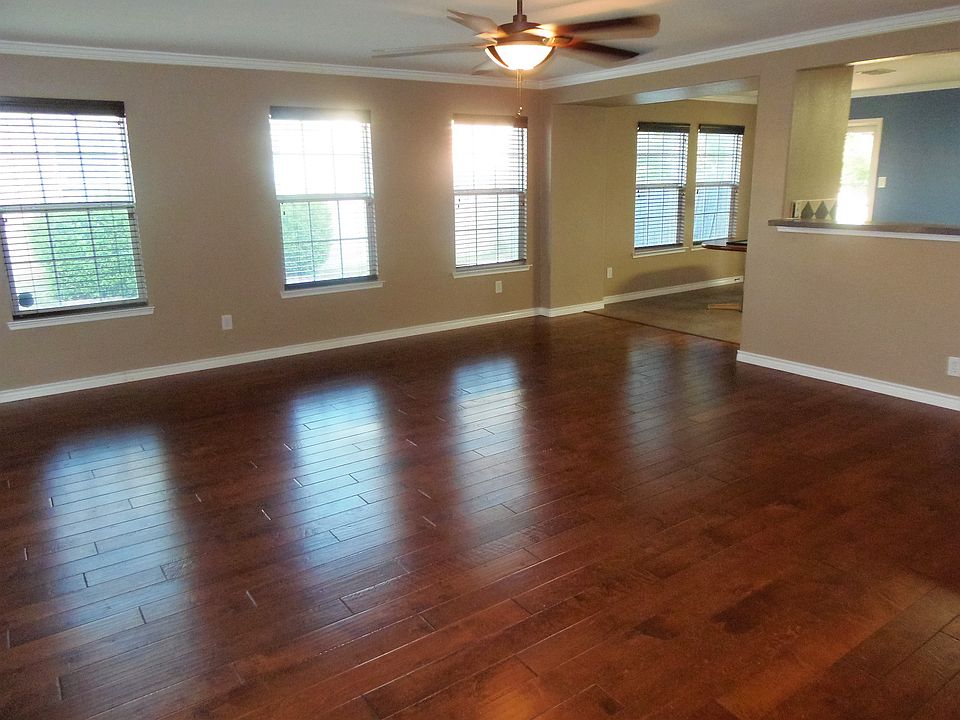 1st image of 2417 Gabriel Dr