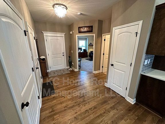 4th image of 2807 NE Sonora Valley Dr