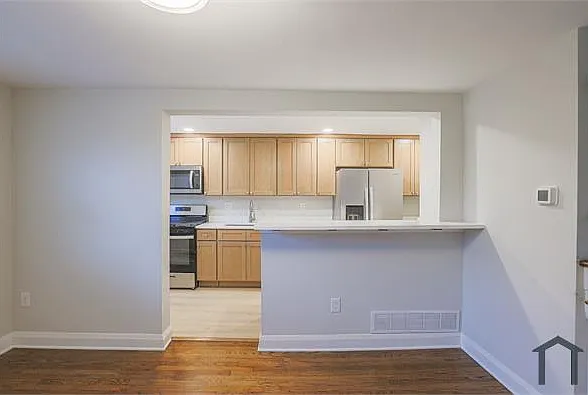 1302 Kenton Rd — Photo 7