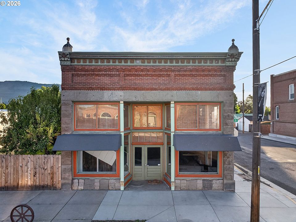 1st image of 306 S Main St