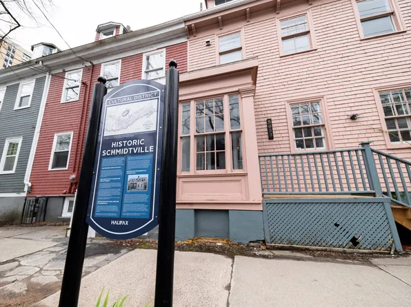 5633 Morris St, Halifax, NS B3J 1C4