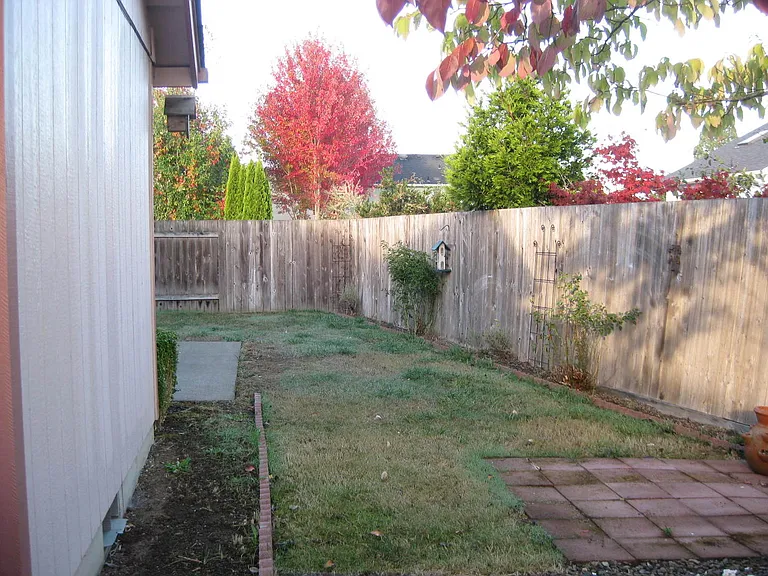 5579 SW Otana Pl — Photo 14