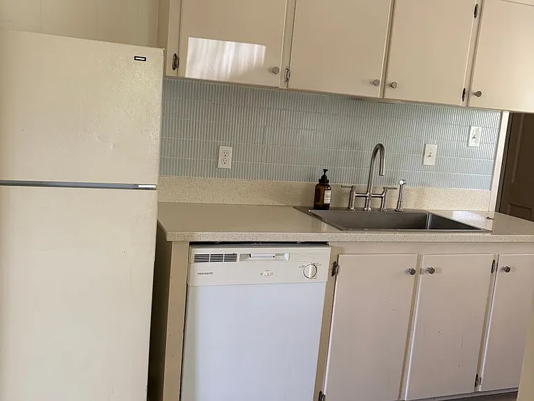 509 Alonda Dr — Photo 4