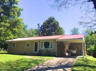 2863 Young Ave, Makanda, IL 62958