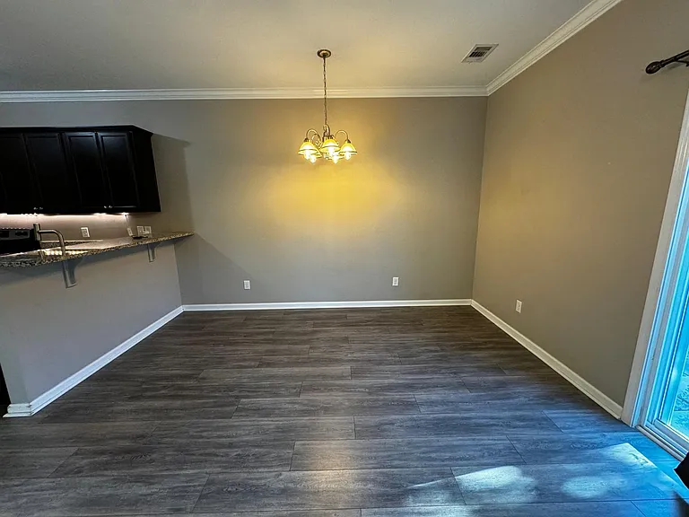 75 Walker Ct — Photo 3