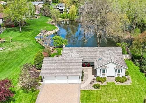 1st image of 7423 Hyde Park Ln