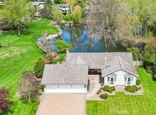 7423 Hyde Park Ln, Edina, MN 55439