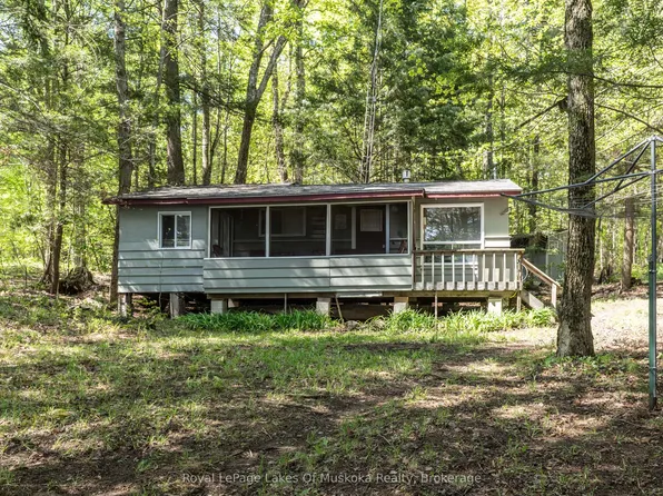 1082 Lakeshore Dr S, Bracebridge, ON P1L 1X3