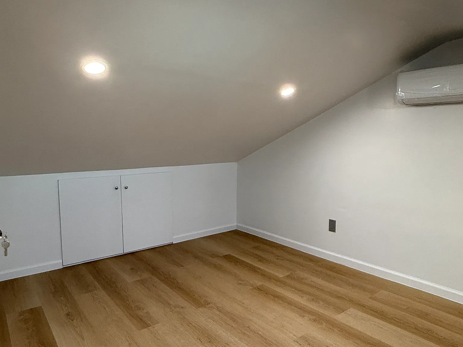 Jewel Ave, Kew Gardens Hills — Photo 3