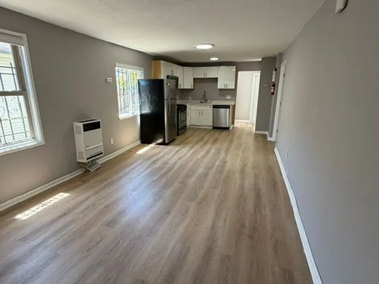 2835 Short St — Photo 5