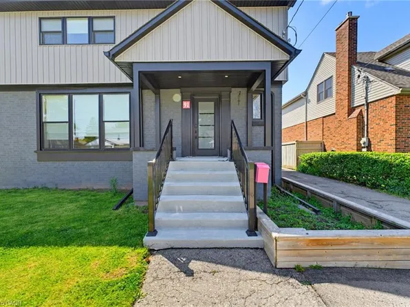 91 1st St N, Hamilton, ON L8G 1Y2