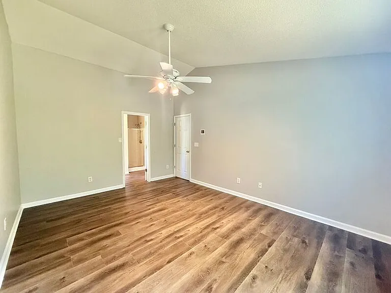 301 Siena Dr — Photo 15