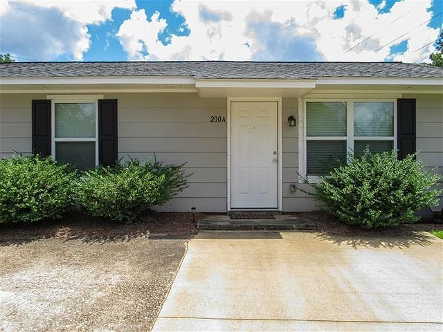 1st image of 202B Mullis St