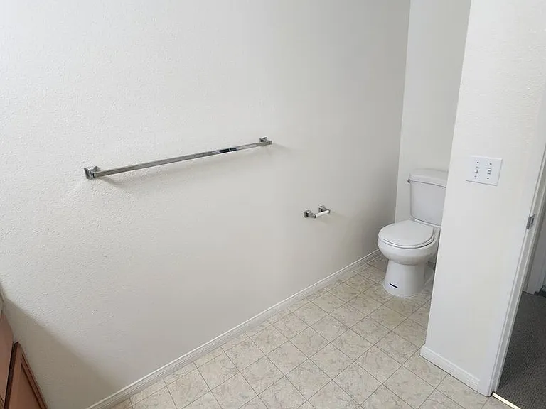 200 S 13th St #310 — Photo 11