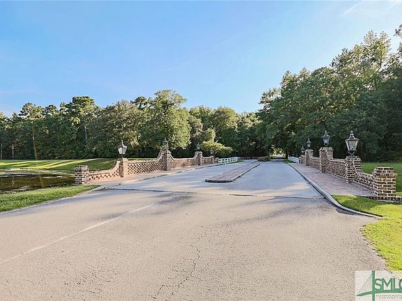 4th image of 64 Orchard Cir