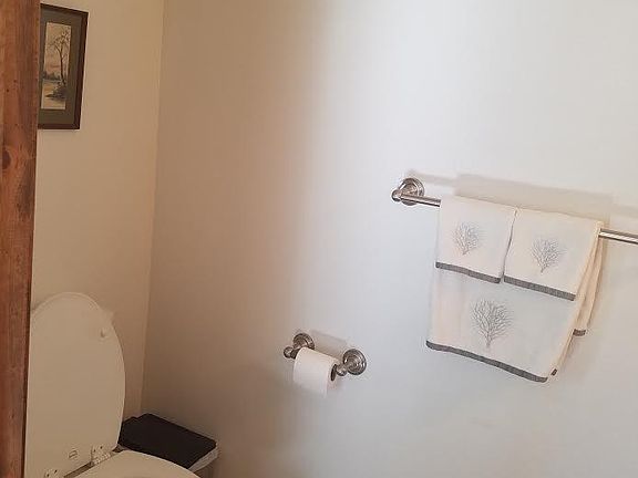 2nd image of 231 W Loucks St #101