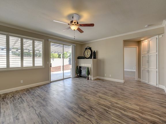 4th image of 9274 Fosdyke Ct