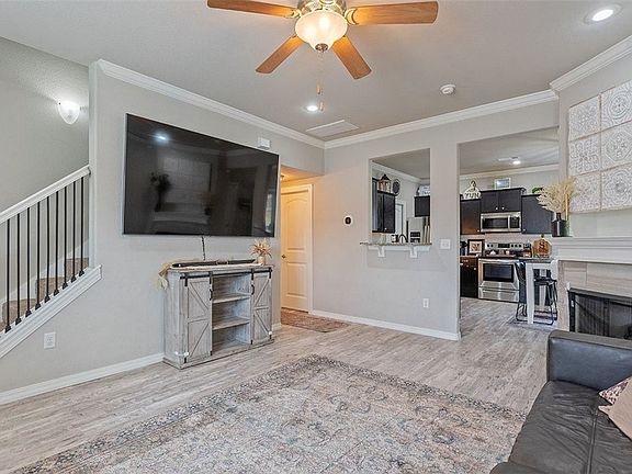 5th image of 507 W Laurel Ave