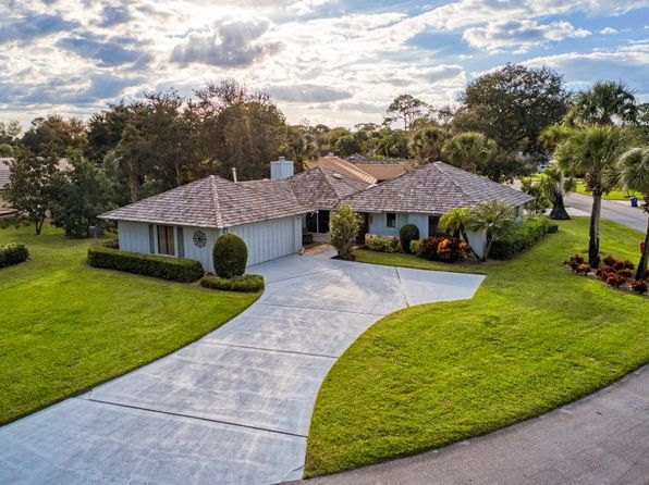 121 Prestwick Cir