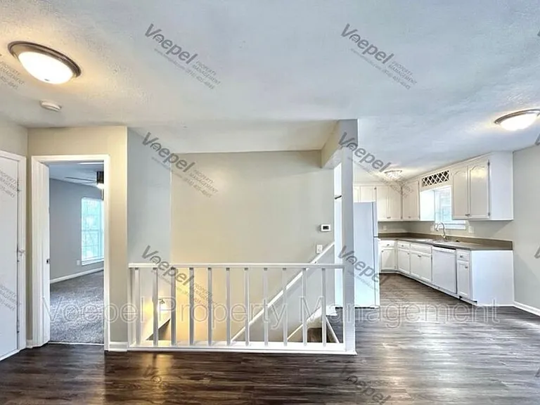 10109-10115 E 67th St — Photo 6