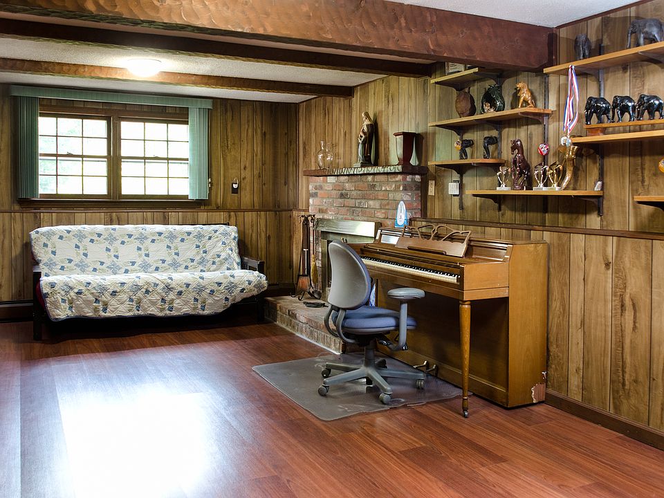 36 Bailey Ave, Wallingford, CT 06492 Zillow