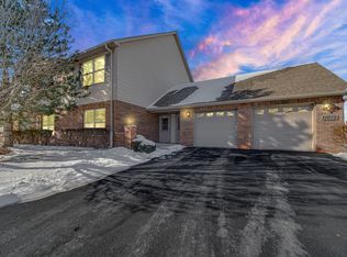 11010 Beacon Ct, Saint John, IN
