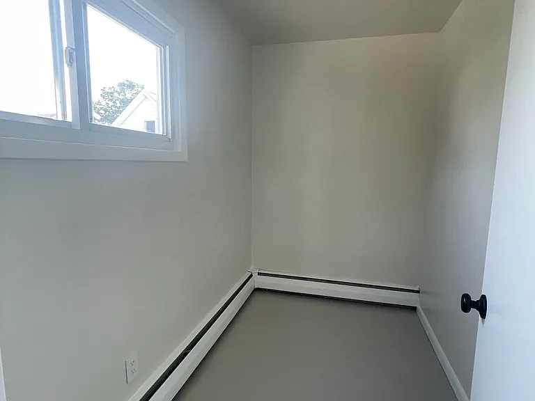 6 Washington Ave — Photo 34