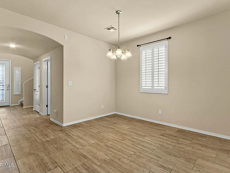 3909 Desert Dunes Dr — Photo 12