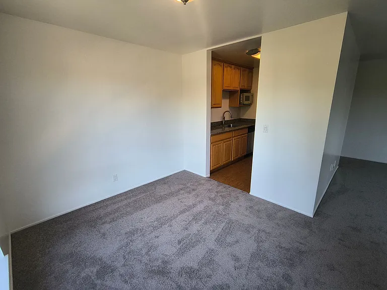 5 Commodore Dr #412 — Photo 34