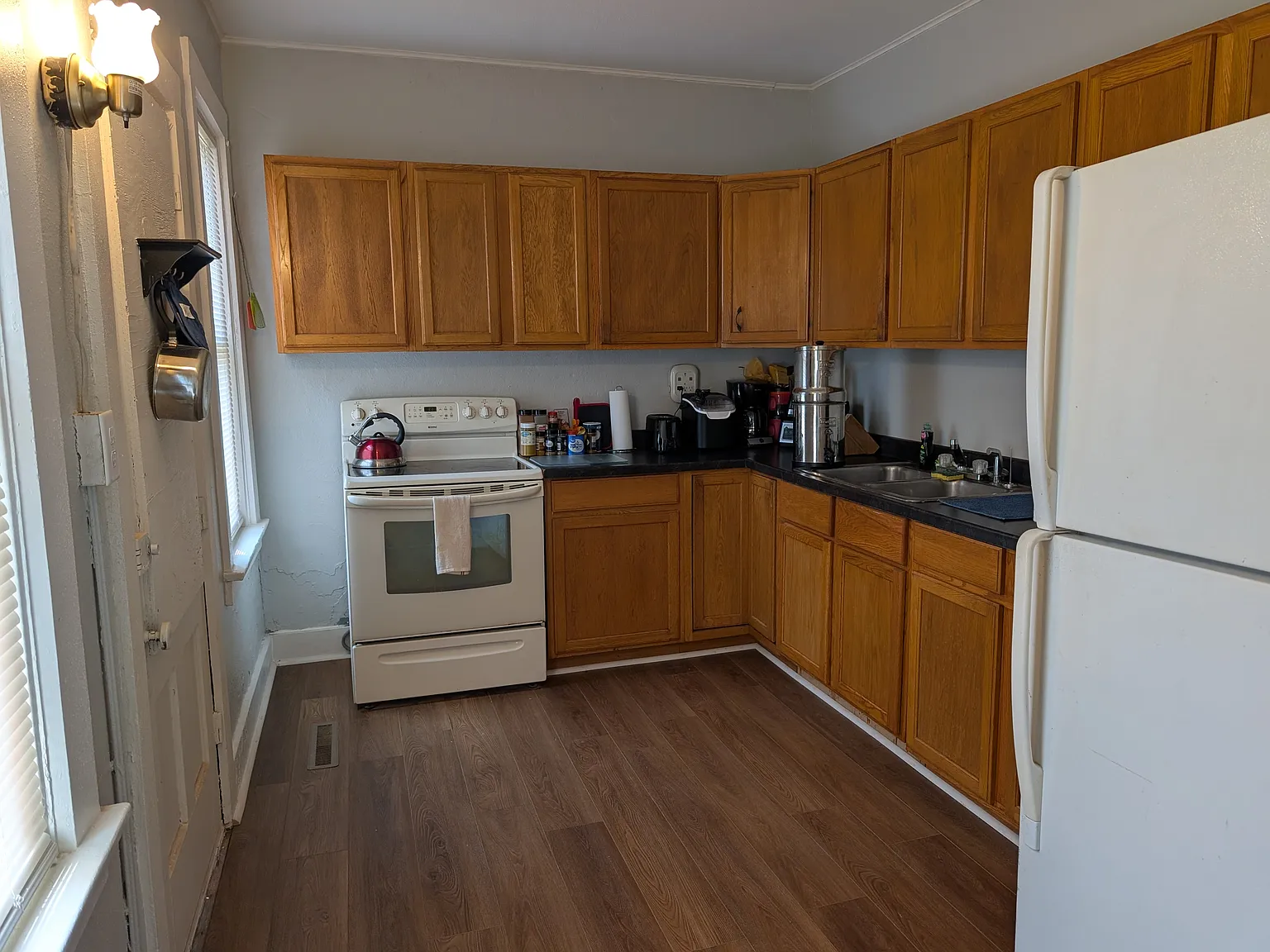 Meriden St, Mendota — Photo 4