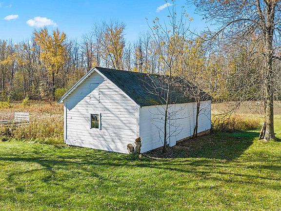 2nd image of 3683 County Rd E