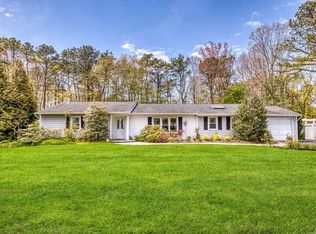 26 Henearly Dr, Miller Place, NY 11764
