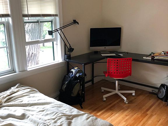 4th image of 2609 Fremont Ave S APT 8