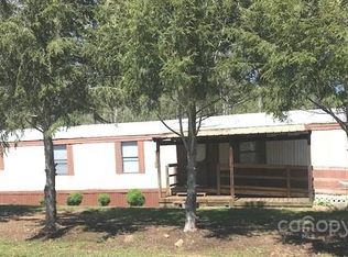 300 Excelsior Dr, Connelly Springs, NC 28612