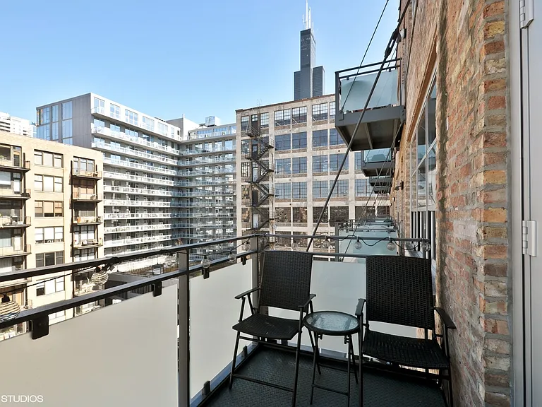 333 S Desplaines St #605 — Photo 14