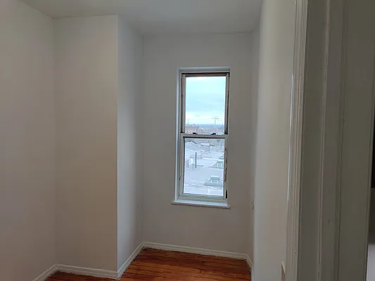 Rented by Compass | media 4