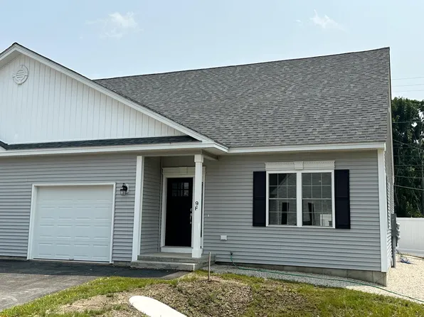 9F Villa Lane #1B, Goffstown, NH 03045