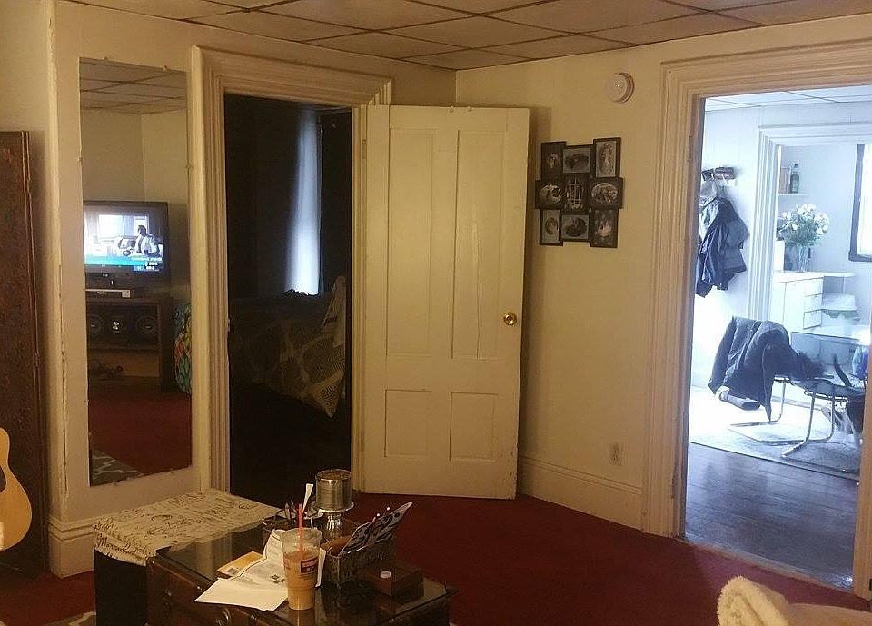 Living area into dining