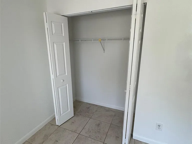 445 Lakeview Dr #3 — Photo 10