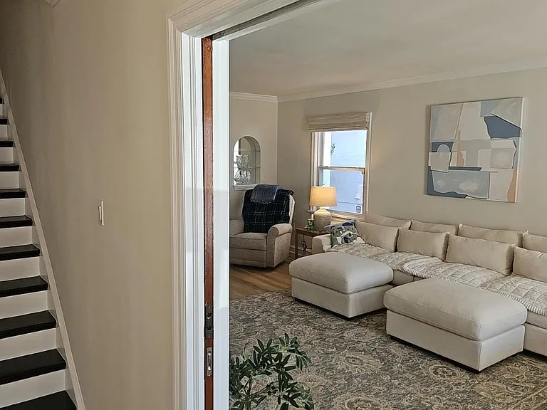 107 S Dover Ave — Photo 17