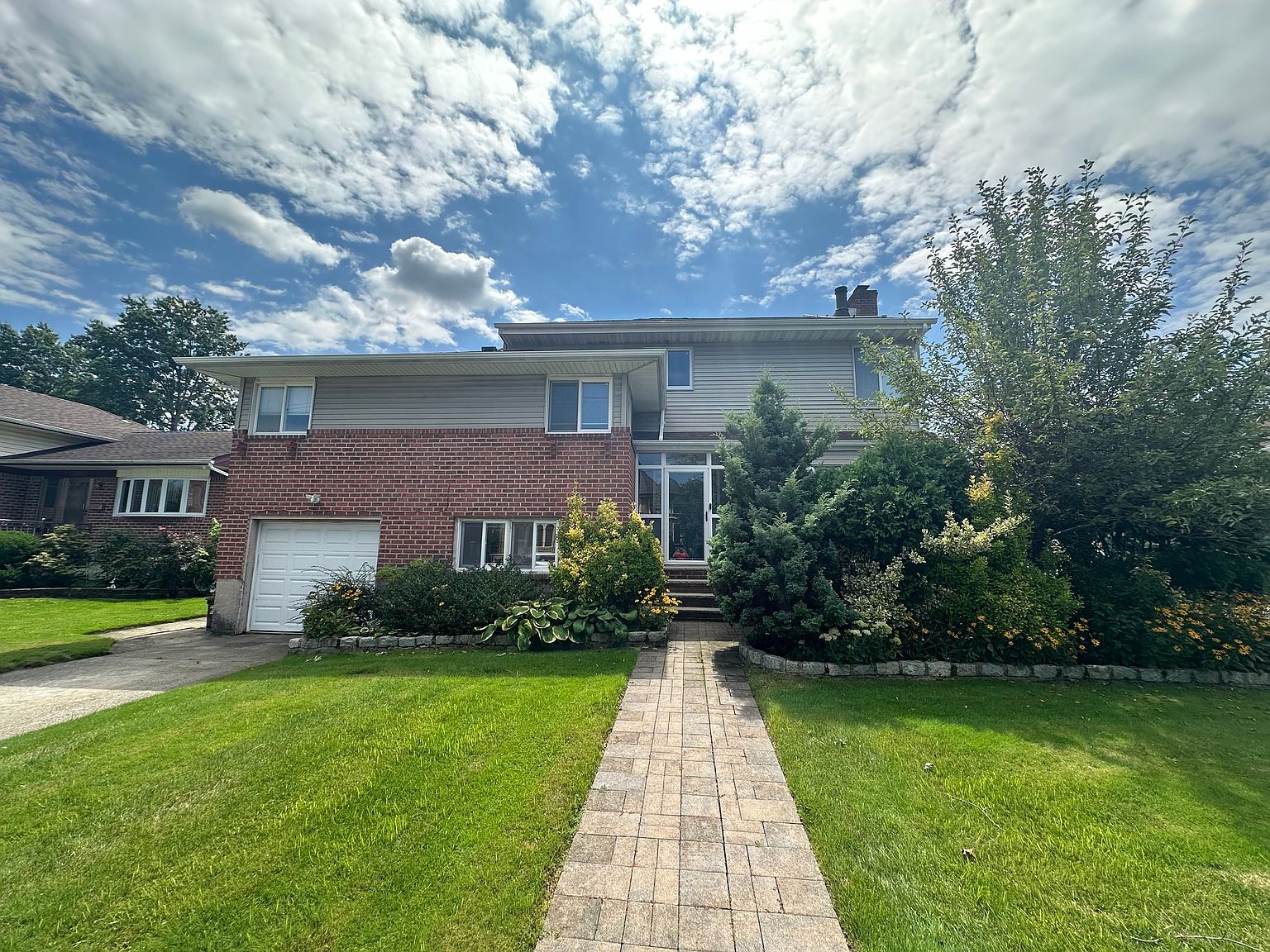 264-12 60th Ave, Little Neck, NY 11362 | Zillow