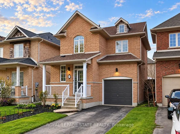 23 Oakrun St, Hamilton, ON L8E 6E7