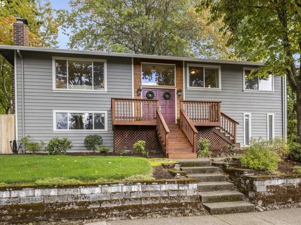 9690 SW New Forest Dr, Beaverton, OR 97008