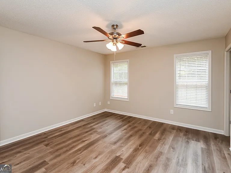 188 Carthage Blvd — Photo 8