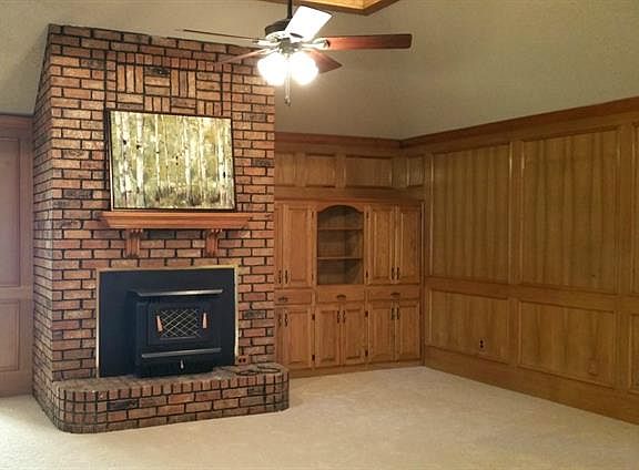 5th image of 2109 Meadowview Dr