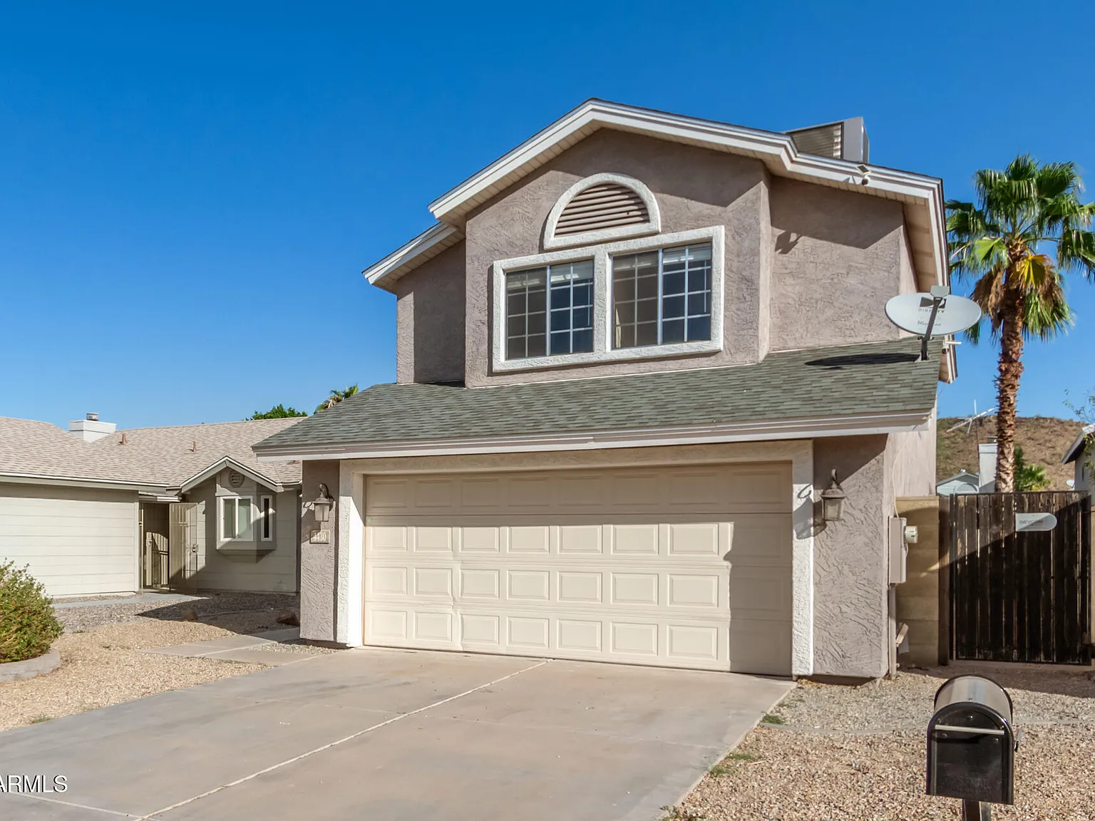 3 bed, 2.5 bath, 1504 sqft, $2,200 — Photo 2