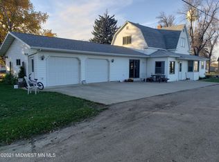 105 McKinley Ave W, Ulen, MN 56585