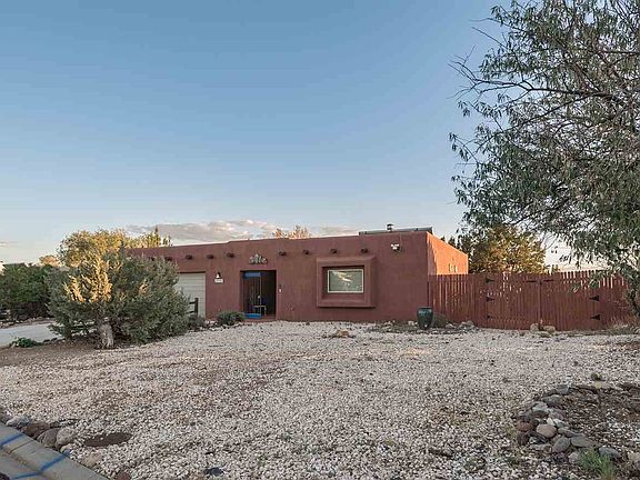 3rd image of 6431 Vooscane Ave